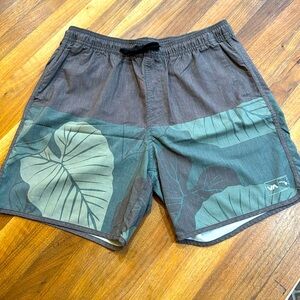 Men’s RVCA Elastic Waist Athletic Shorts